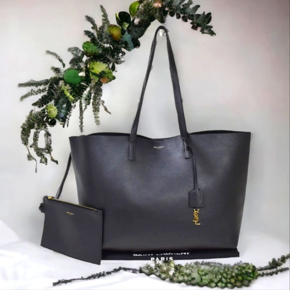 SAINT LAURENT Shopping IN SUPPLE LEATHER Tote Bag